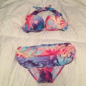 Venus bikini